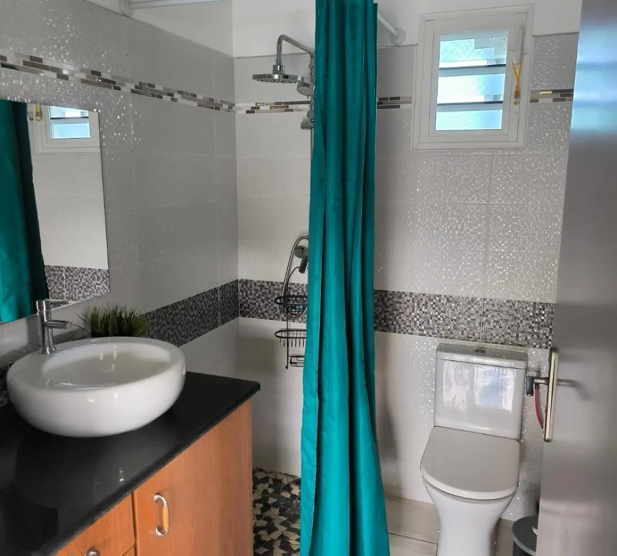 Les Papillons Dore - Coco Sainte-Rose Apartman